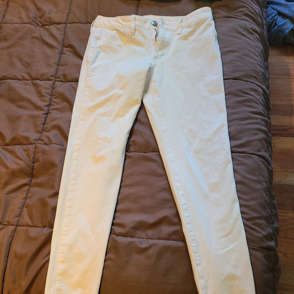 American eagle white skinny jeans